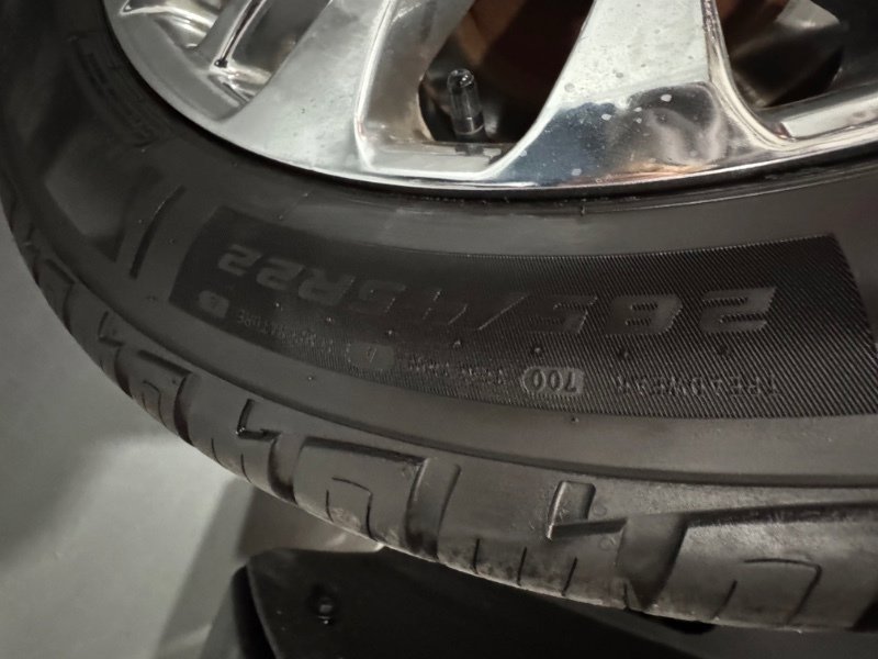 Used 2013 Cadillac Escalade EXT Premium image 21