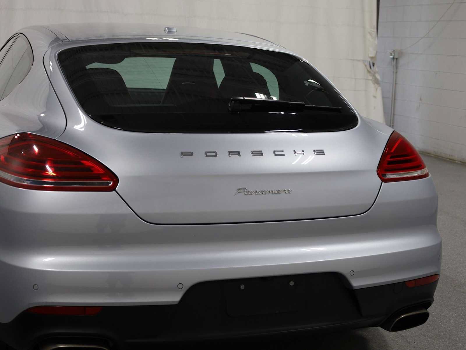Used 2016 Porsche Panamera Edition RWD image 8