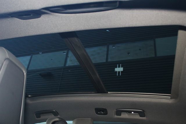 New 2025 Porsche Macan 4S Electric image 24