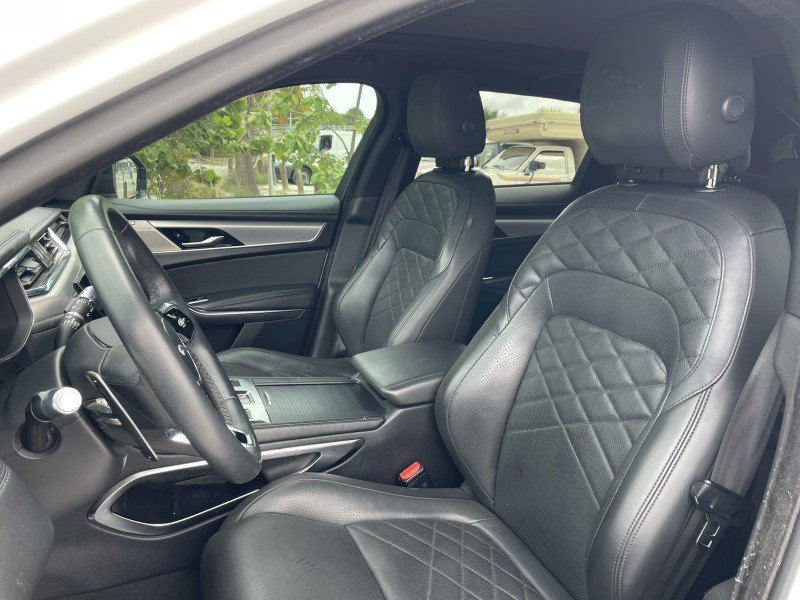 Used 2023 Jaguar F-PACE S AWD/4WD image 2
