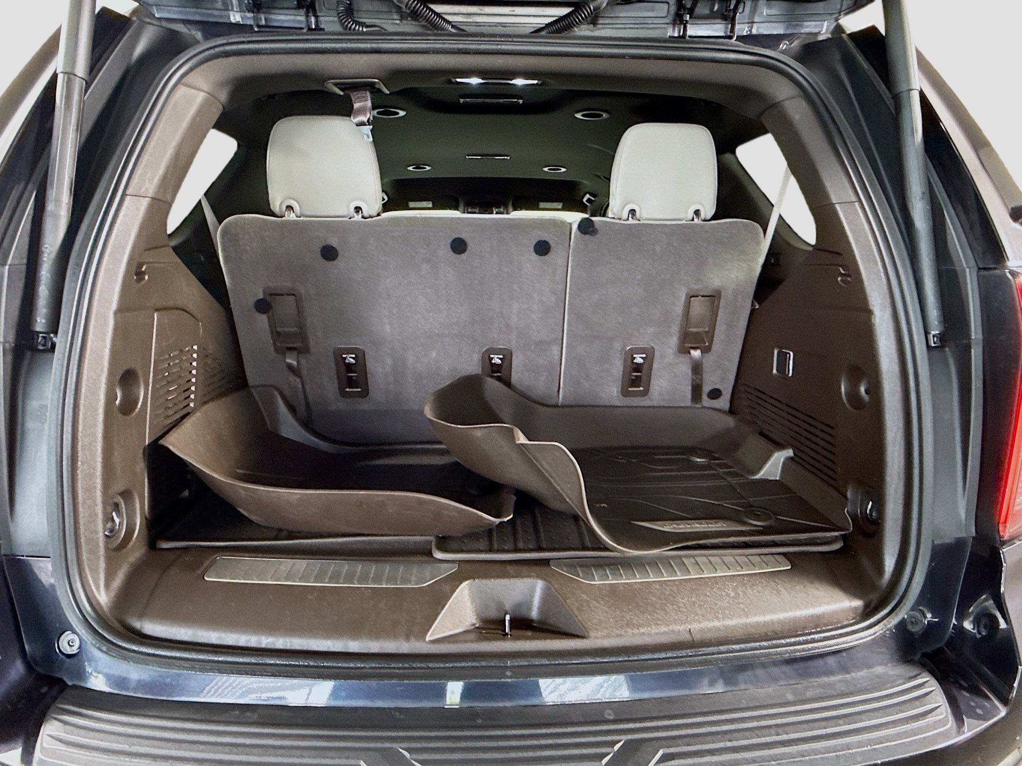 Used 2022 Chevrolet Tahoe Z71 w/ Max Trailering Package image 35