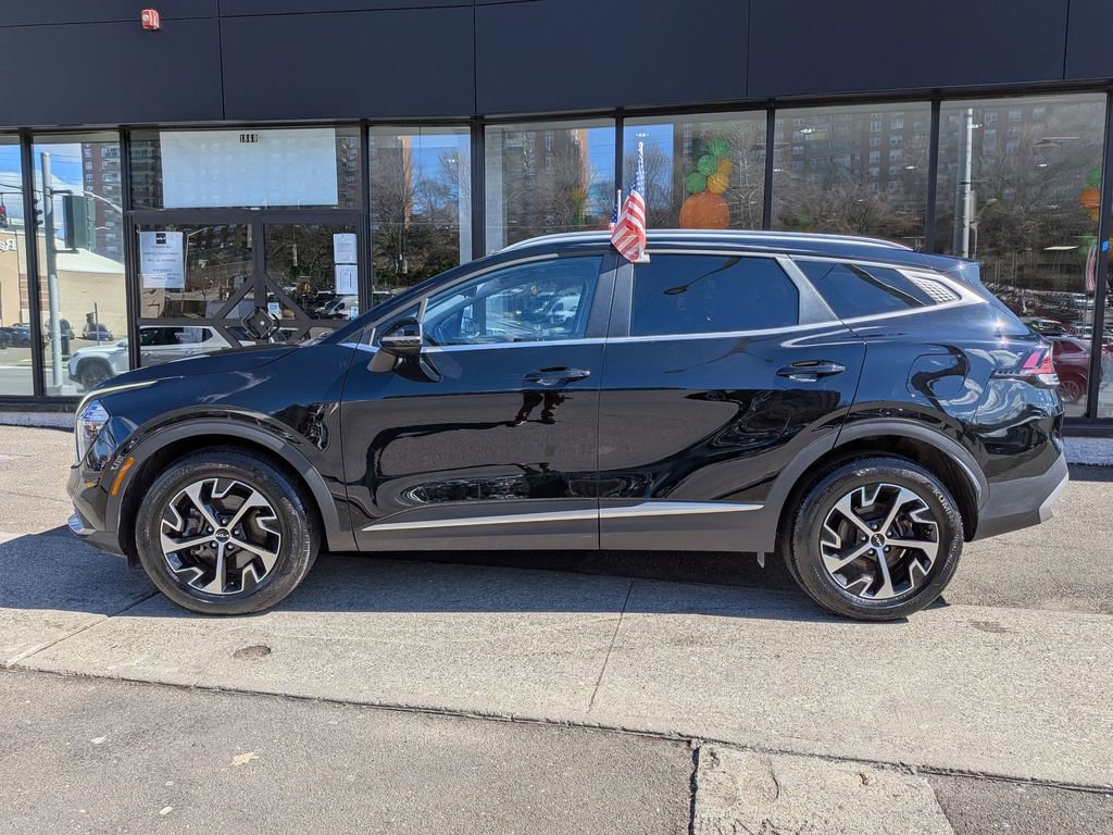 Certified 2023 Kia Sportage EX image 10