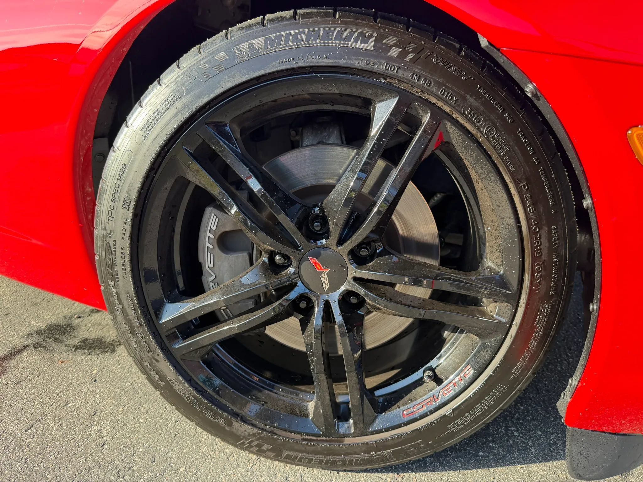 Used 2005 Chevrolet Corvette Coupe w/ Preferred Equipment Group image 33