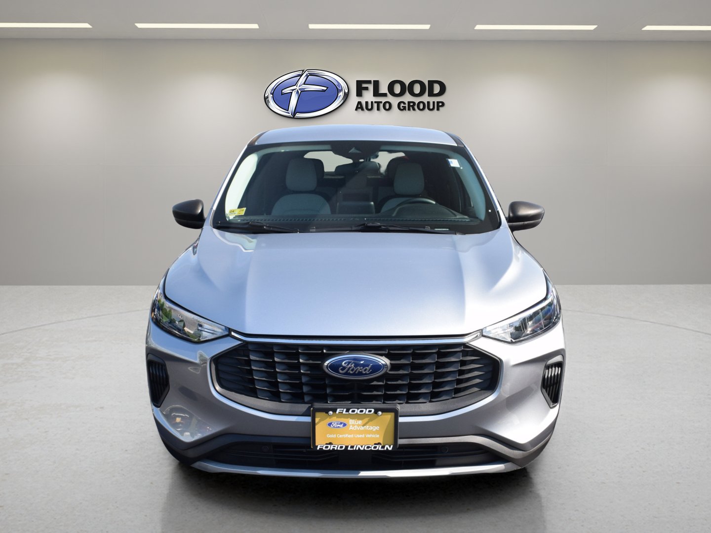 Certified 2023 Ford Escape Active AWD/4WD image 2