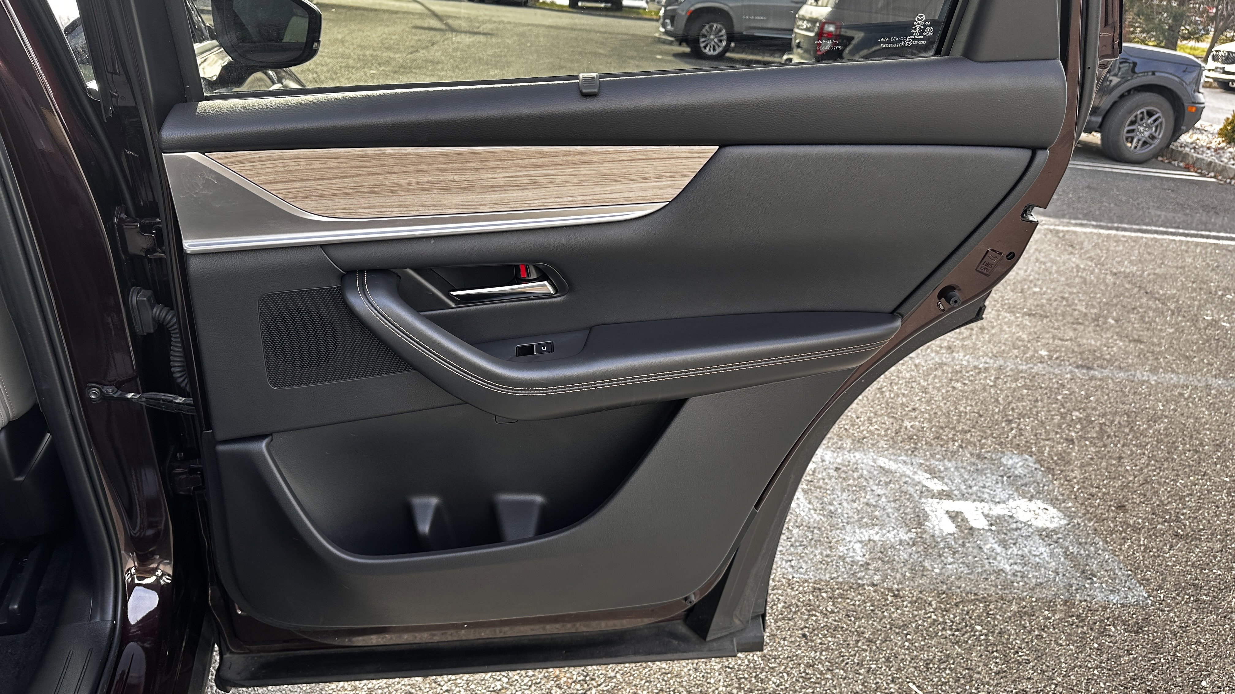 Certified 2024 MAZDA CX-90 3.3 Turbo w/ Premium Package image 38