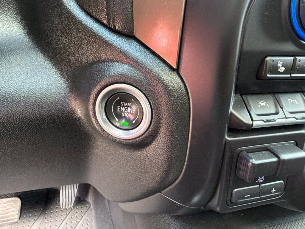 Used 2019 Chevrolet Silverado 1500 High Country AWD/4WD image 28