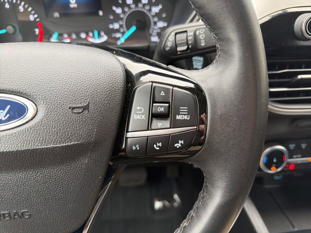 Used 2022 Ford Escape SEL image 19