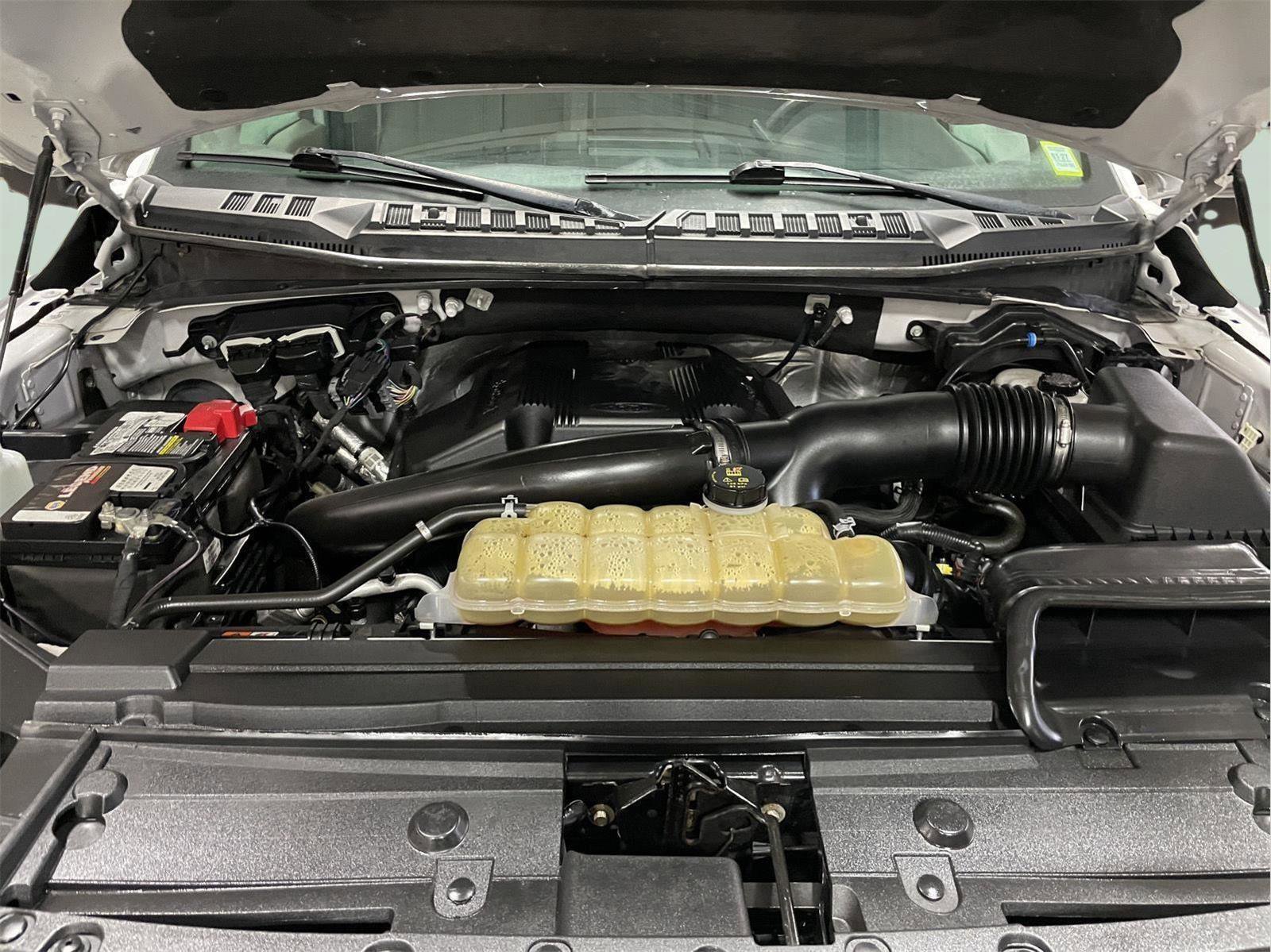 Used 2019 Ford F150 XLT w/ XTR Package image 12