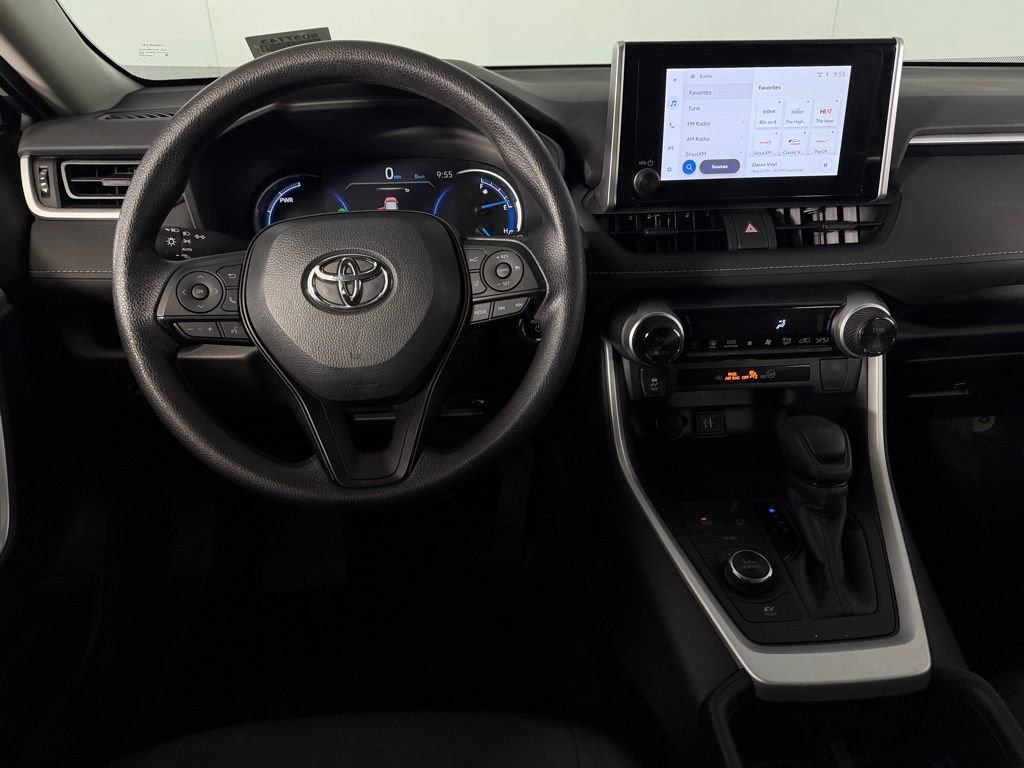 Used 2025 Toyota RAV4 XLE image 13