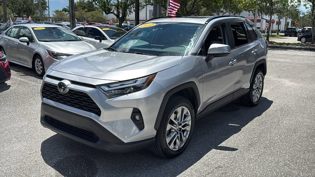 Used 2022 Toyota RAV4 XLE Premium FWD image 3