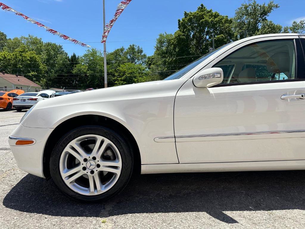 Used 2006 Mercedes-Benz E 350 Sedan image 9
