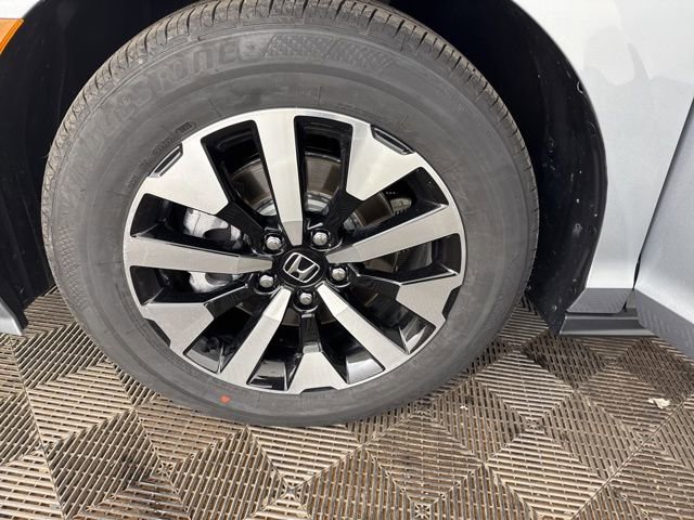 Certified 2026 Honda Odyssey EX-L image 37