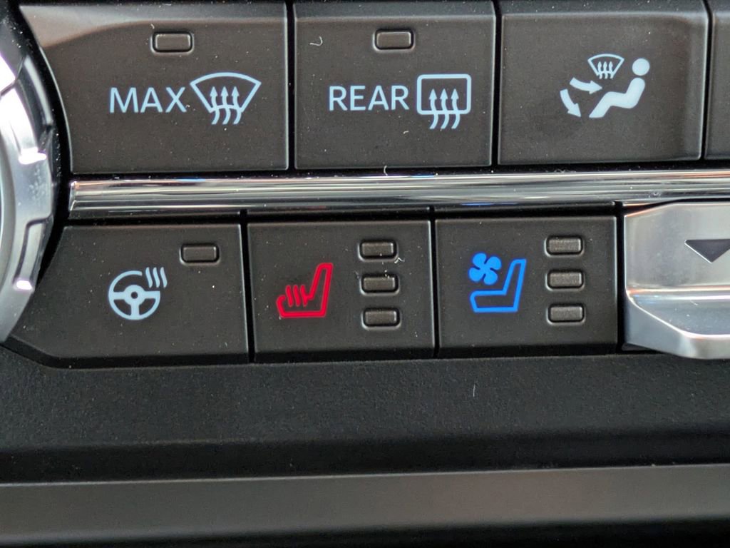 New 2025 Ford F250 Lariat w/ Lariat Ultimate Package image 24