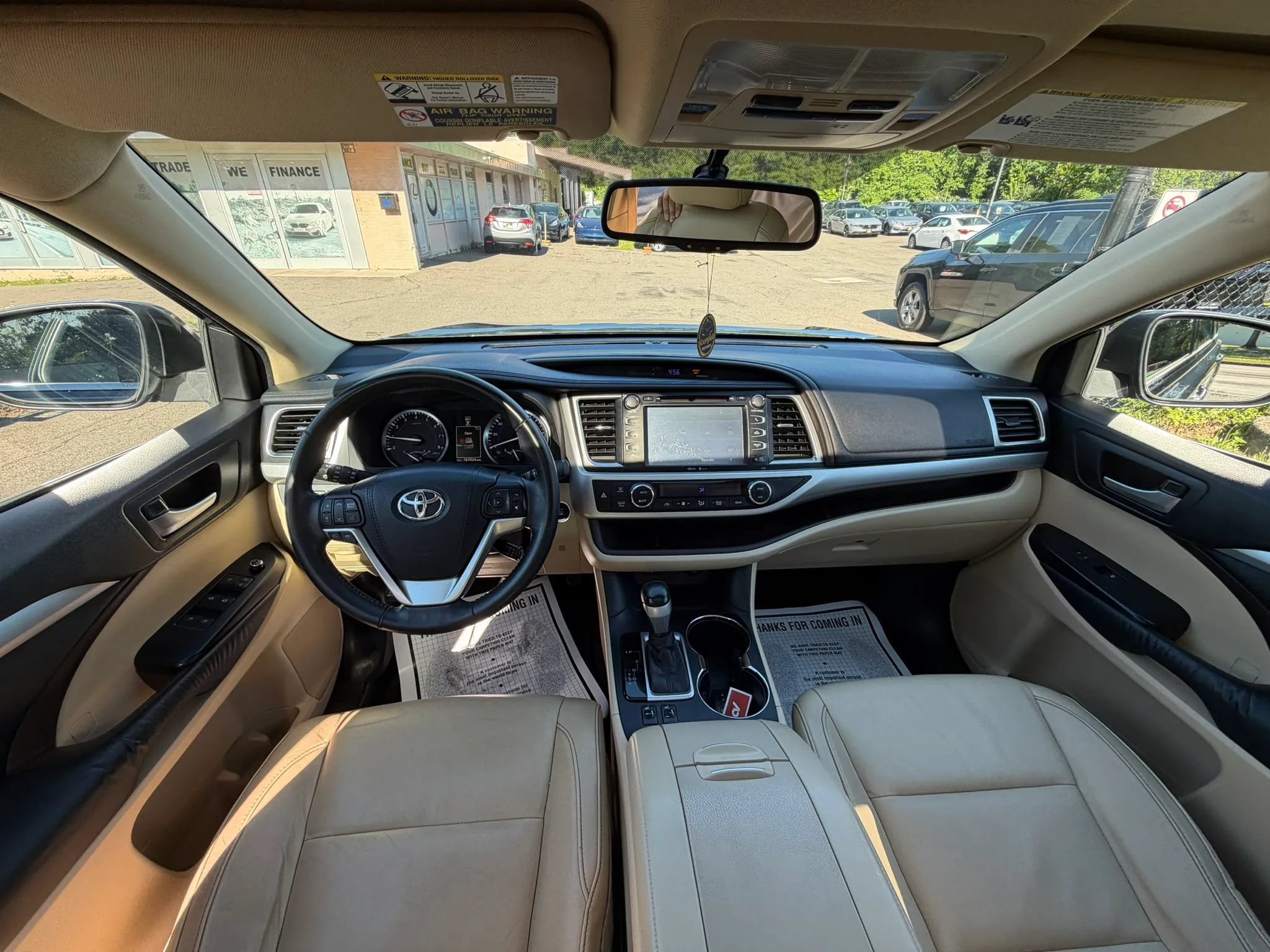 Used 2015 Toyota Highlander XLE FWD image 24