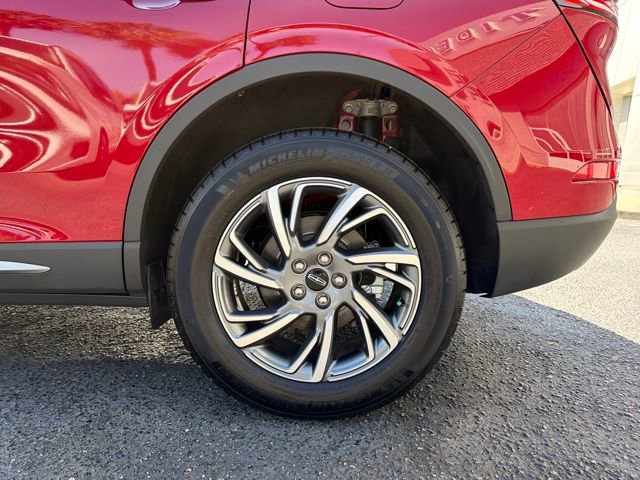 Used 2025 Lincoln Corsair AWD w/ Equipment Group 101A image 31