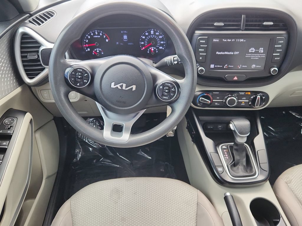 Used 2022 Kia Soul LX FWD image 10