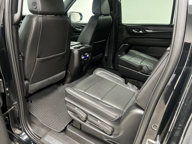 Used 2022 GMC Yukon XL Denali AWD/4WD image 47