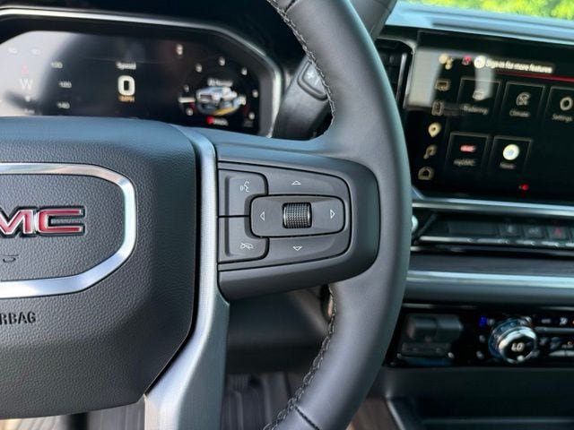 New 2026 GMC Sierra 2500 SLT w/ SLT Convenience Package AWD/4WD image 17