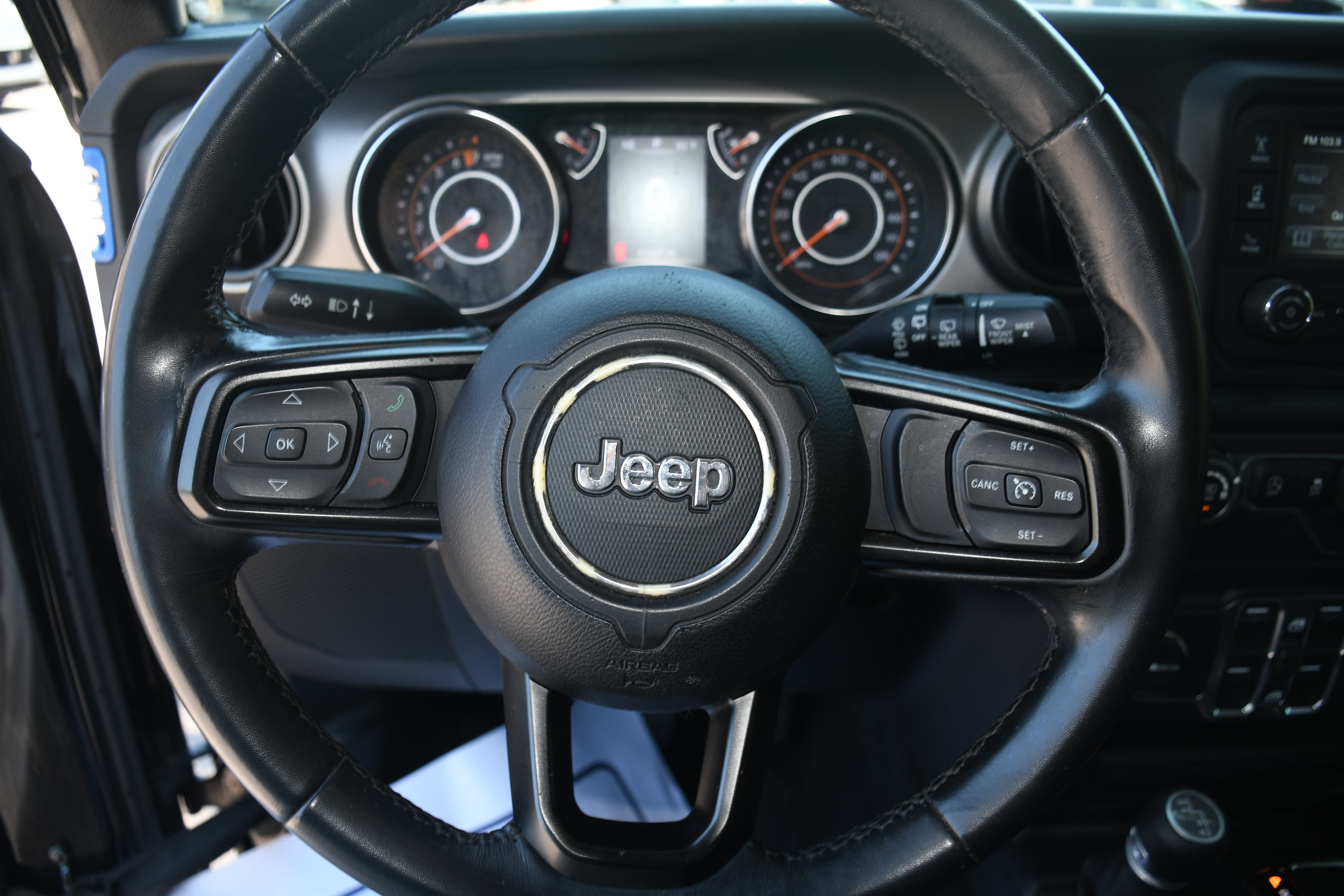 Used 2019 Jeep Wrangler Unlimited Sport S AWD/4WD image 11