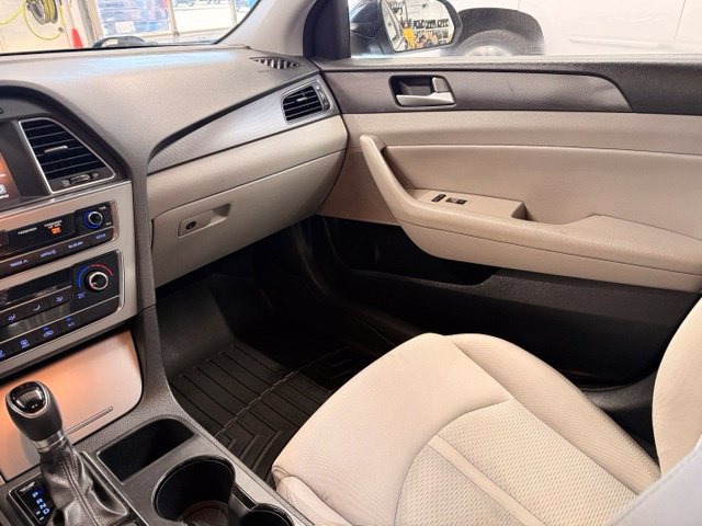 Used 2016 Hyundai Sonata Sport FWD image 18
