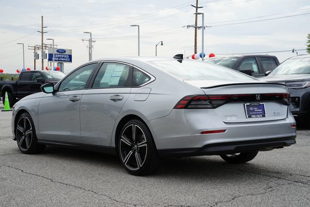 Used 2025 Honda Accord Sport image 5