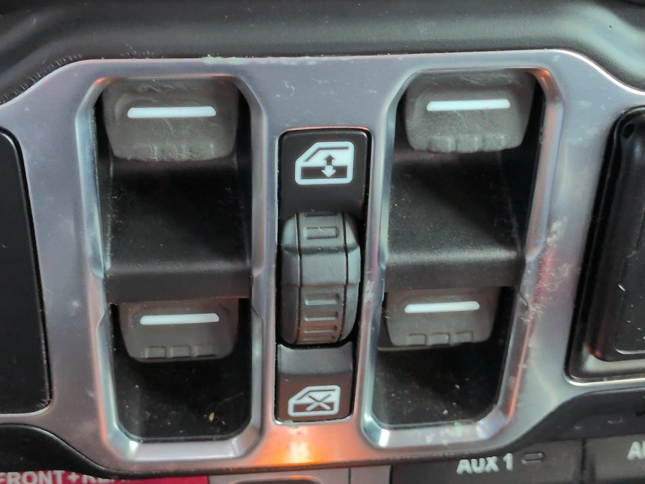 Used 2019 Jeep Wrangler Unlimited Rubicon w/ Uconnect 4C Nav & Sound Group AWD/4WD image 23