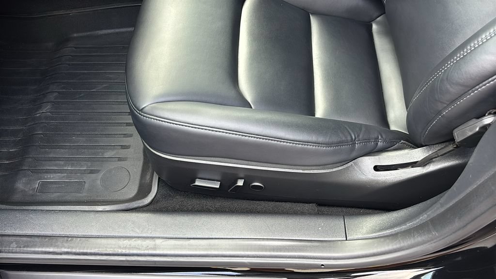 Used 2023 Tesla Model 3 Standard Range RWD image 22