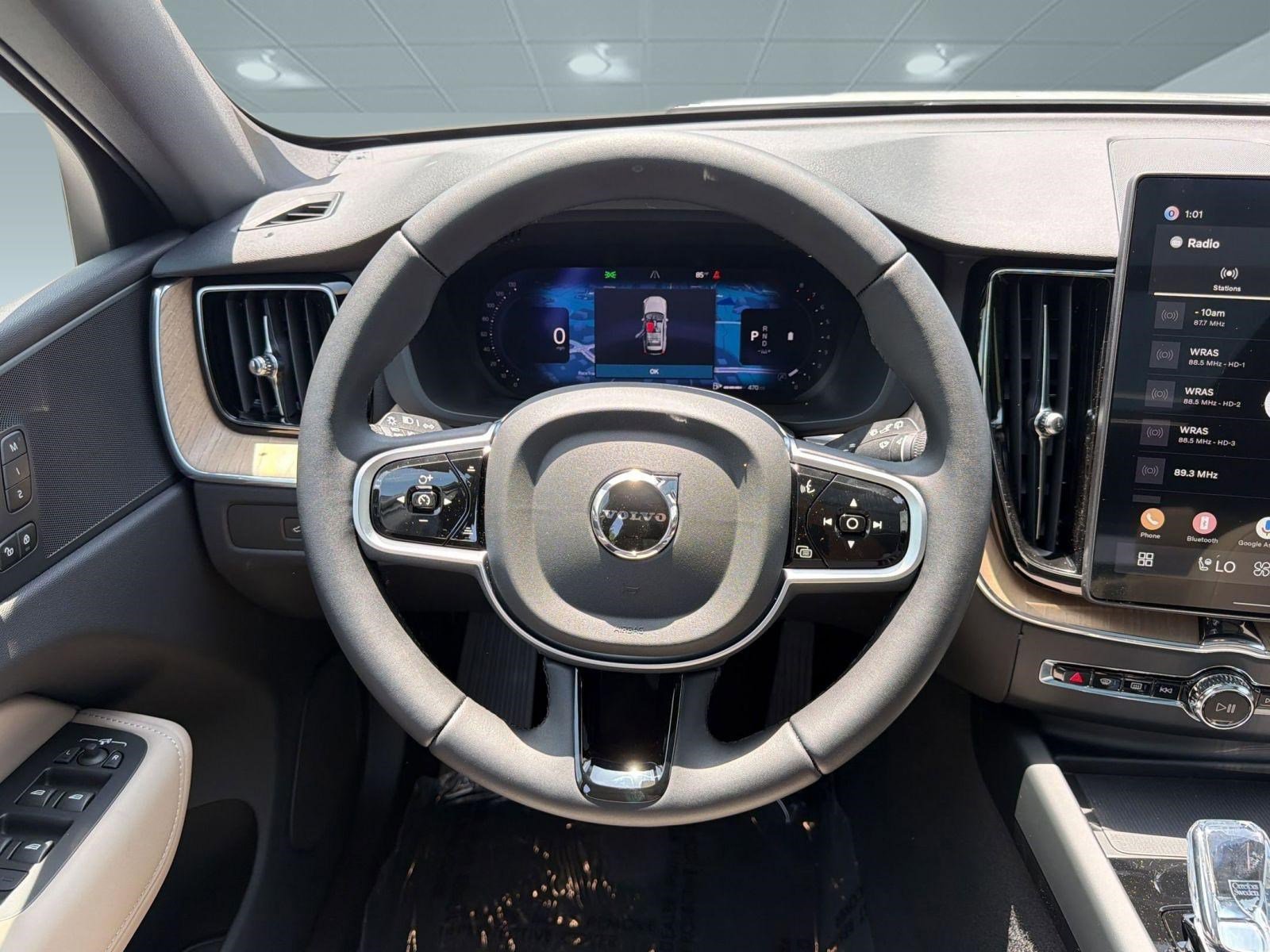 New 2026 Volvo XC60 B5 Plus w/ Climate Package AWD/4WD image 17