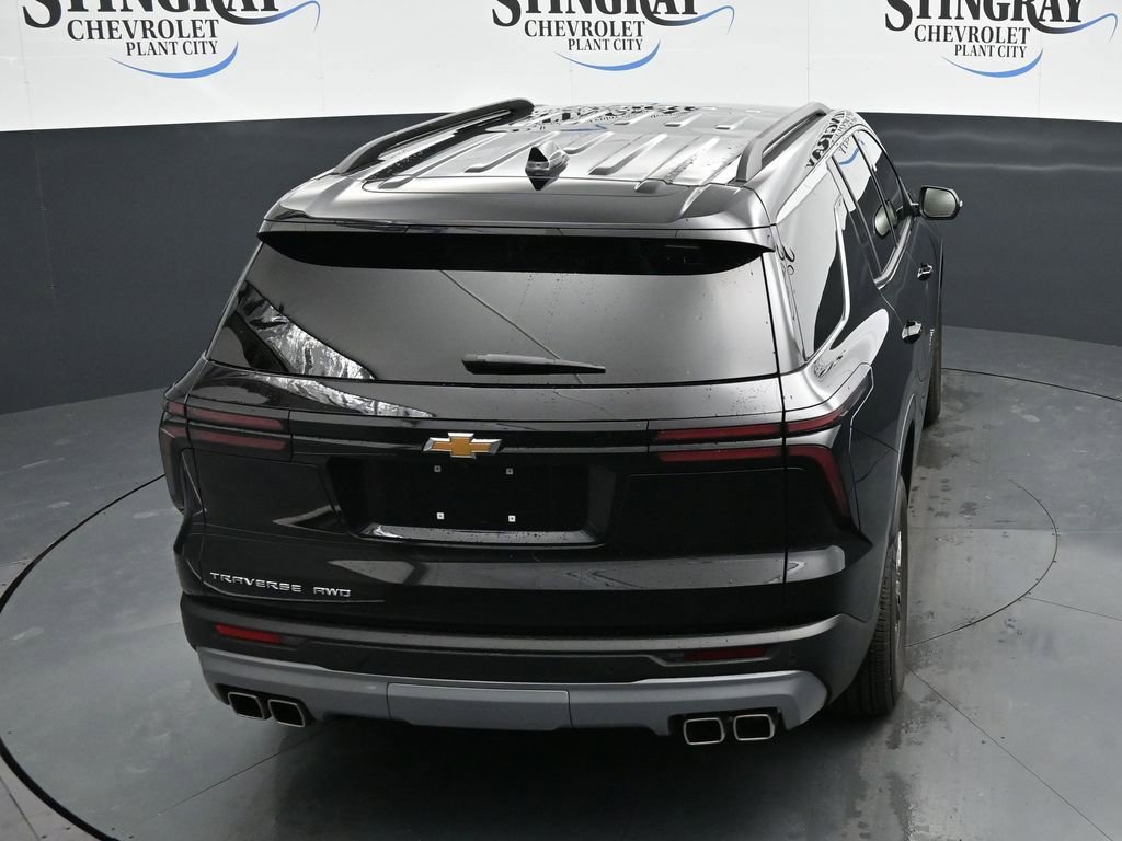 Used 2025 Chevrolet Traverse LT w/ Driver Confidence Package AWD/4WD image 14