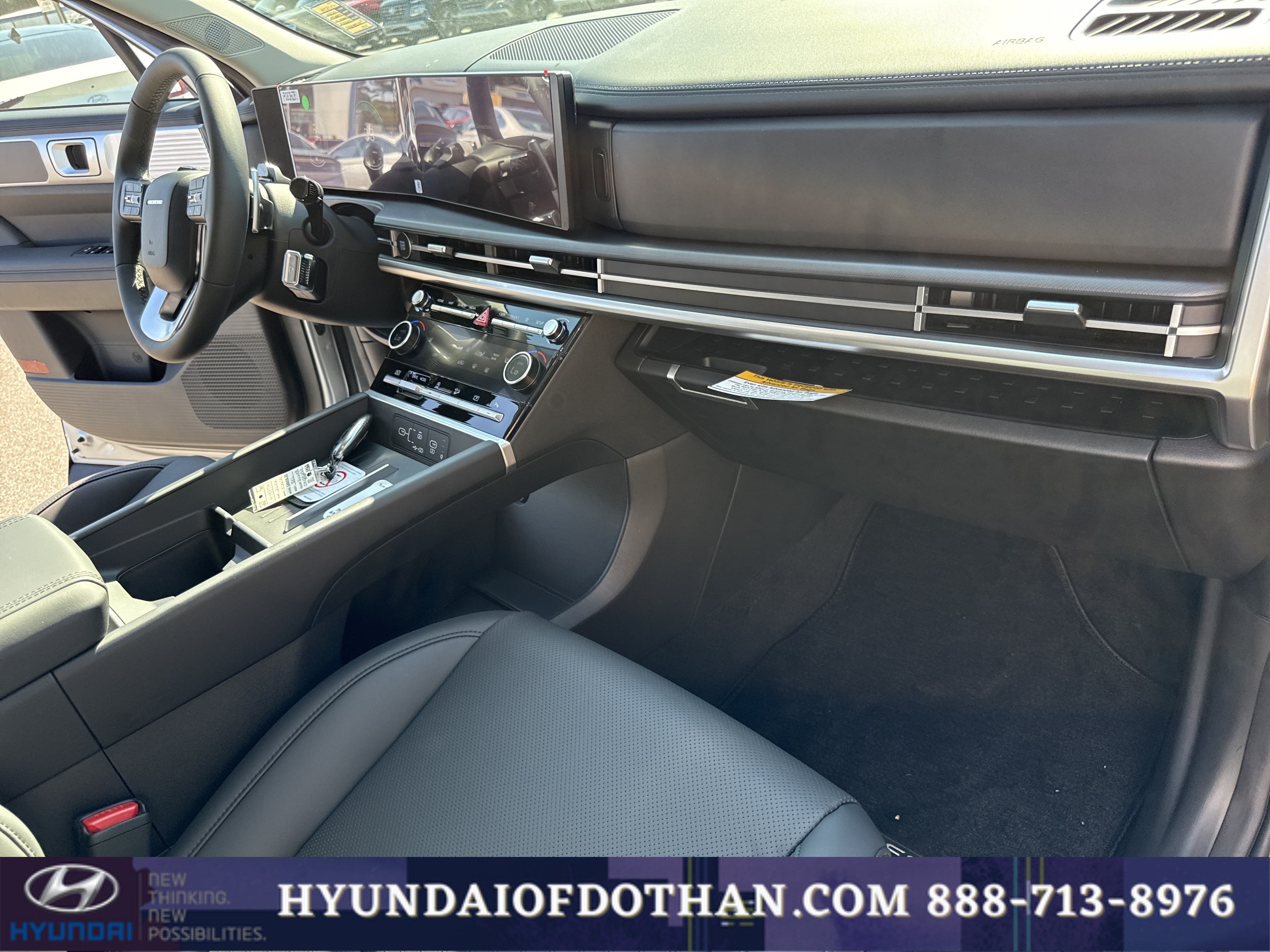 Used 2026 Hyundai Santa Fe SEL FWD image 16