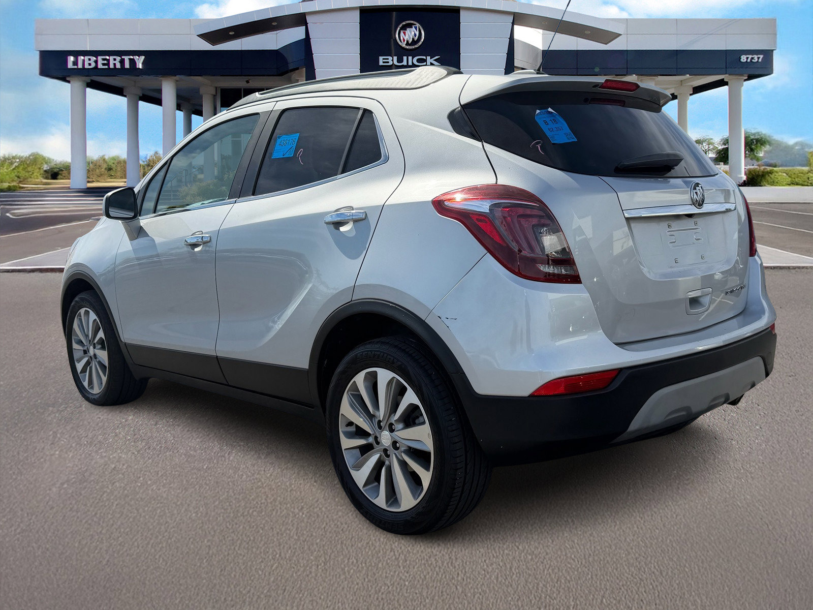 Used 2020 Buick Encore Preferred image 3