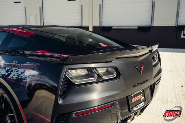 Used 2015 Chevrolet Corvette Z06 w/ 3LZ Preferred Equipment Group RWD image 28