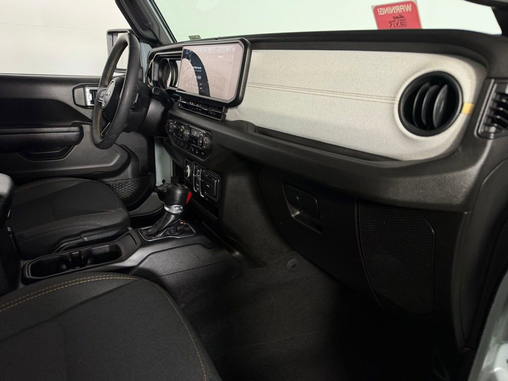 Used 2024 Jeep Wrangler Sport S image 32