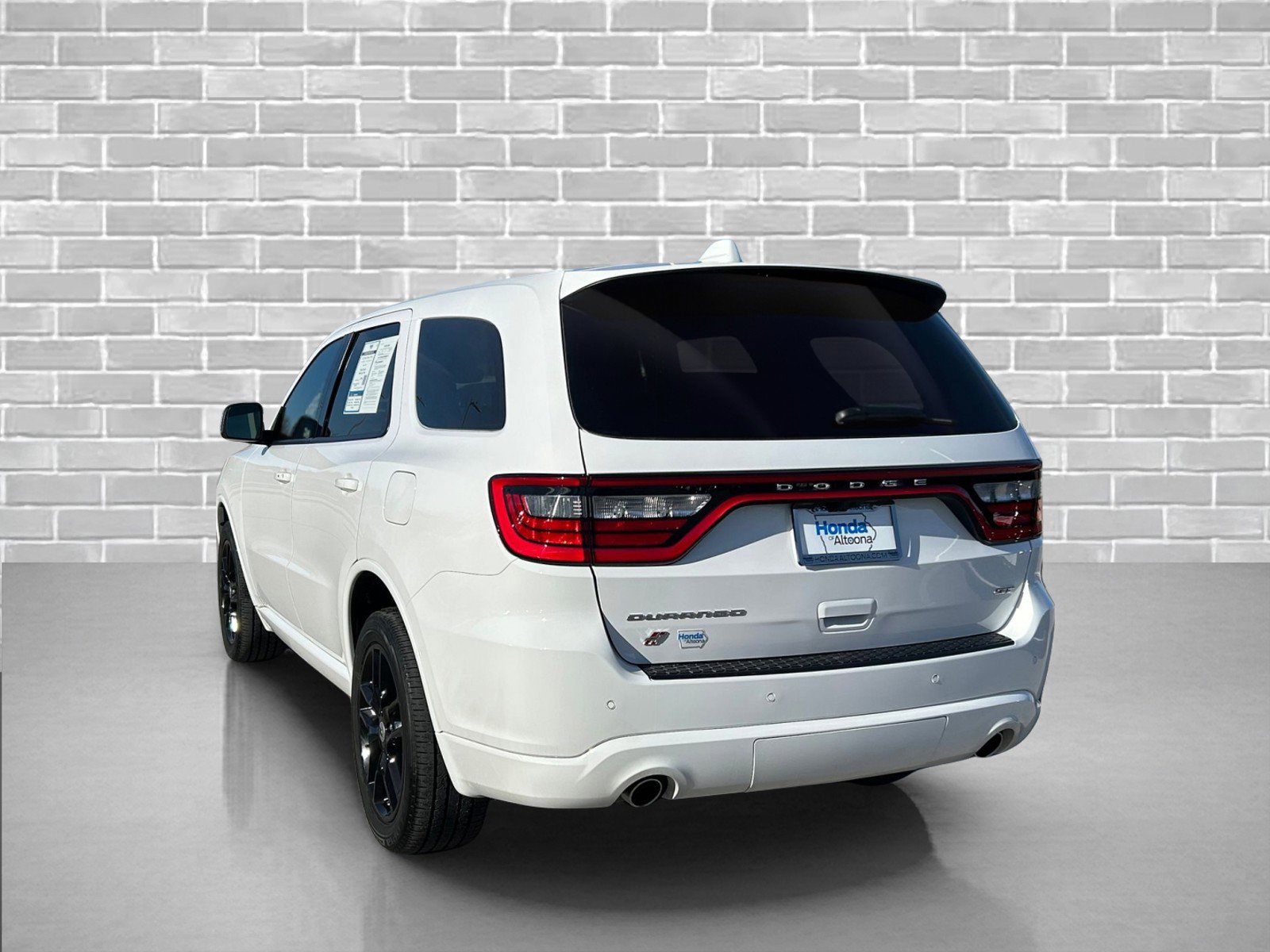 Used 2022 Dodge Durango GT image 3