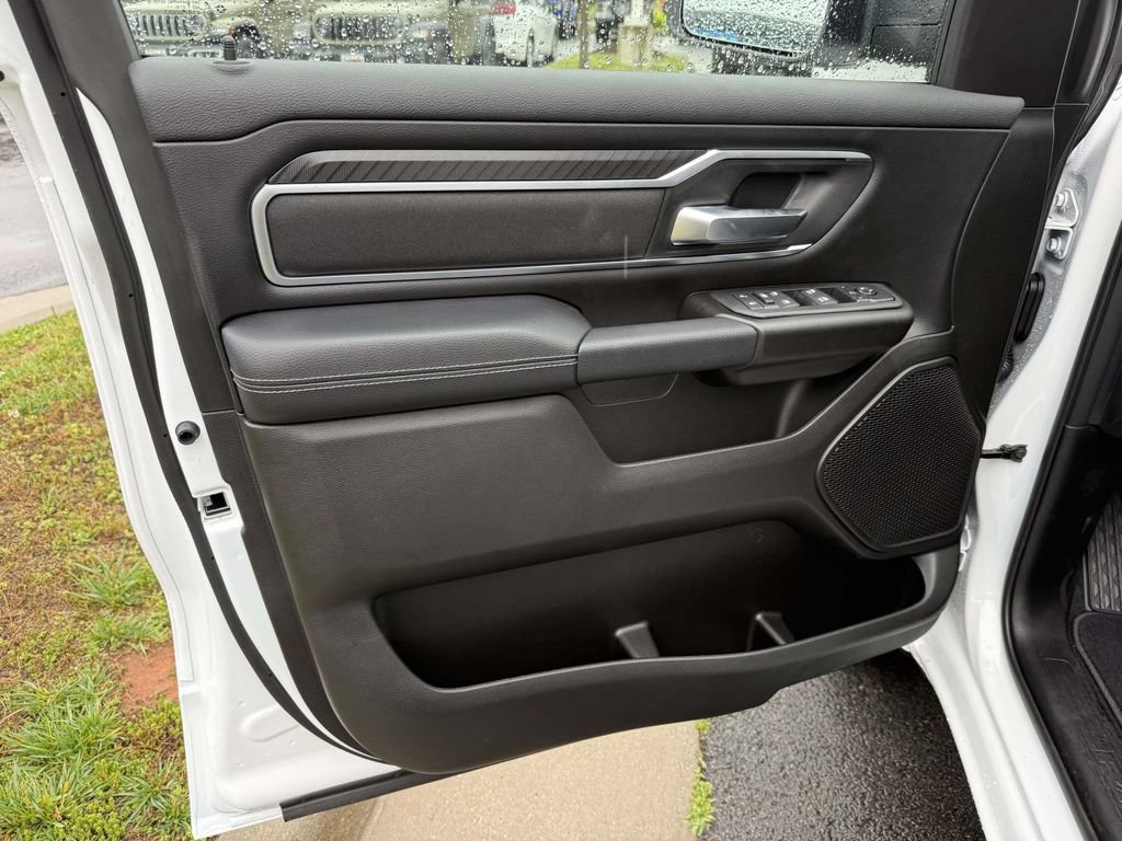 New 2026 RAM 1500 Big Horn AWD/4WD image 32