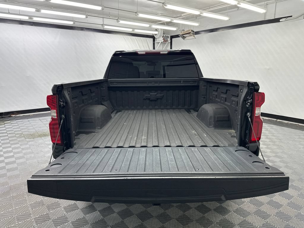 Used 2021 Chevrolet Silverado 1500 LT Trail Boss w/ Bed Protection Package AWD/4WD image 19