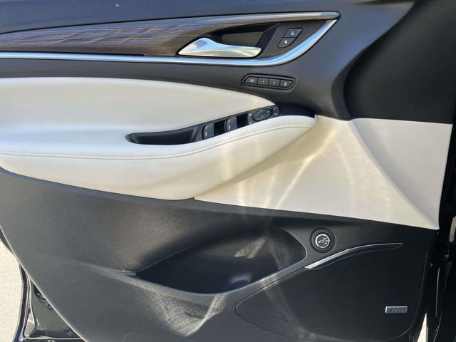 Certified 2024 Buick Enclave Avenir w/ Avenir Technology Package image 31