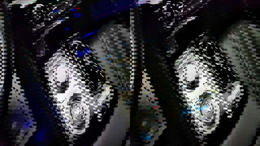 Used 2023 Genesis G80 2.5T image 15