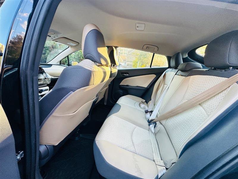 Used 2018 Toyota Prius Two image 24