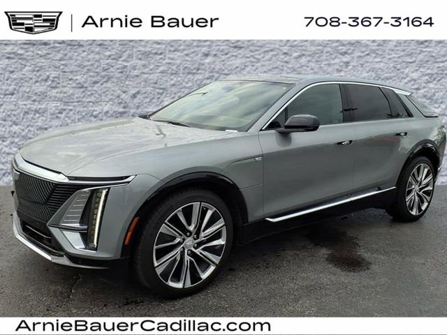 Certified 2025 Cadillac Lyriq Luxury w/ LPO, Floor Liner Package AWD/4WD image 10