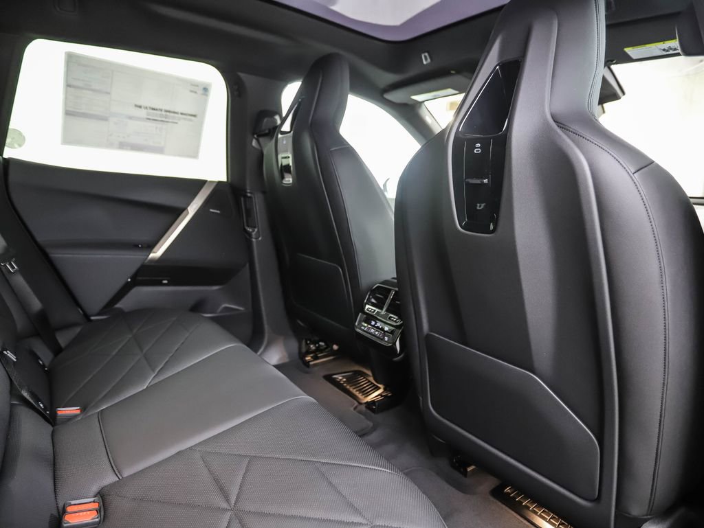 Used 2026 BMW iX xDrive60 w/ Premium Package image 26