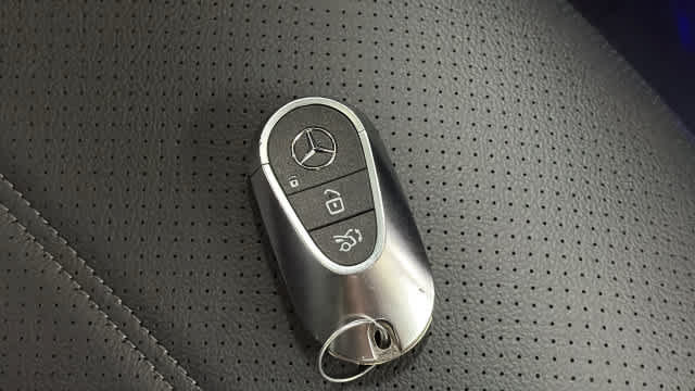 Certified 2026 Mercedes-Benz GLC 300 4MATIC image 36