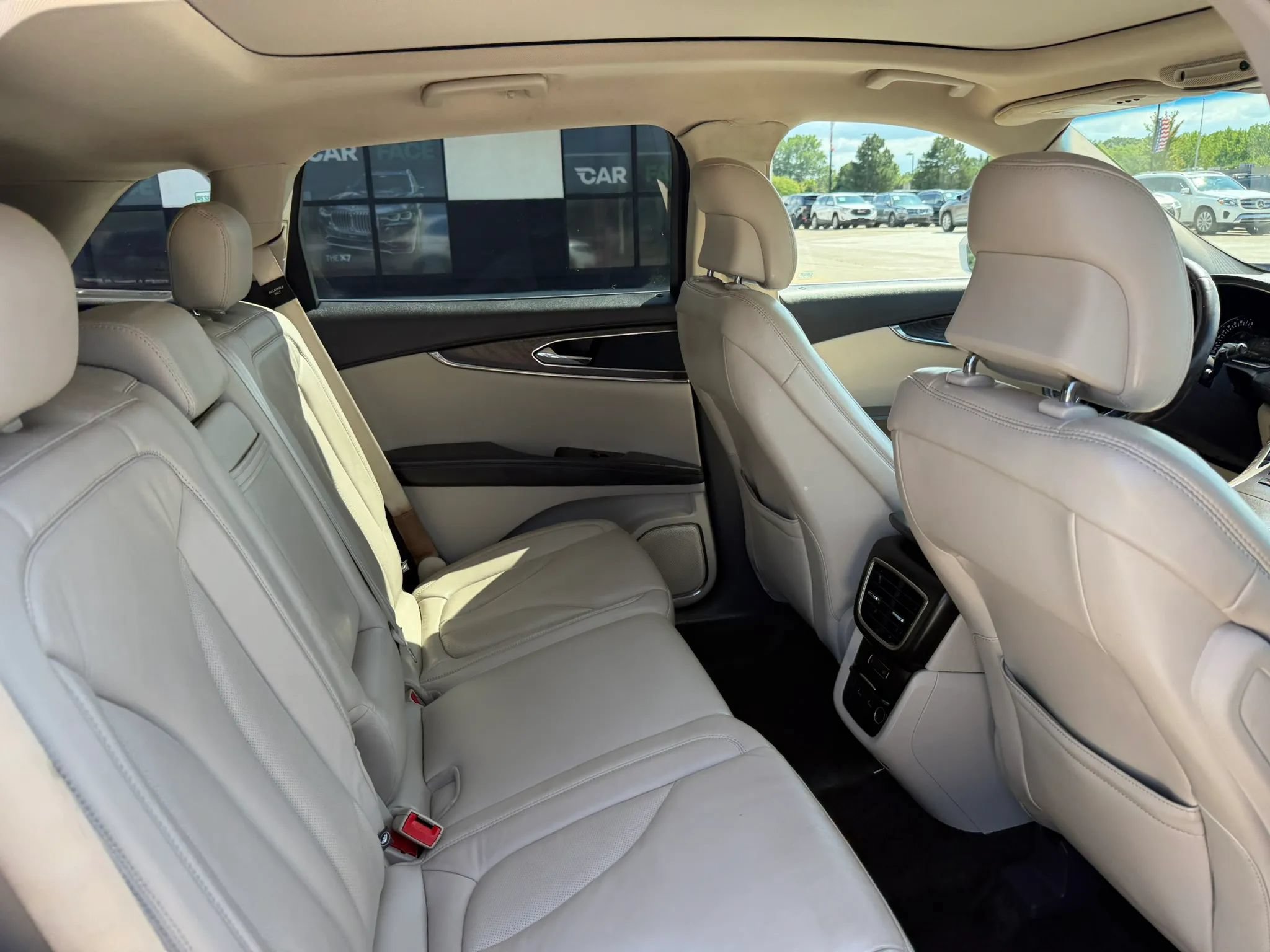 Used 2016 Lincoln MKX Select w/ Select Plus Package AWD/4WD image 24