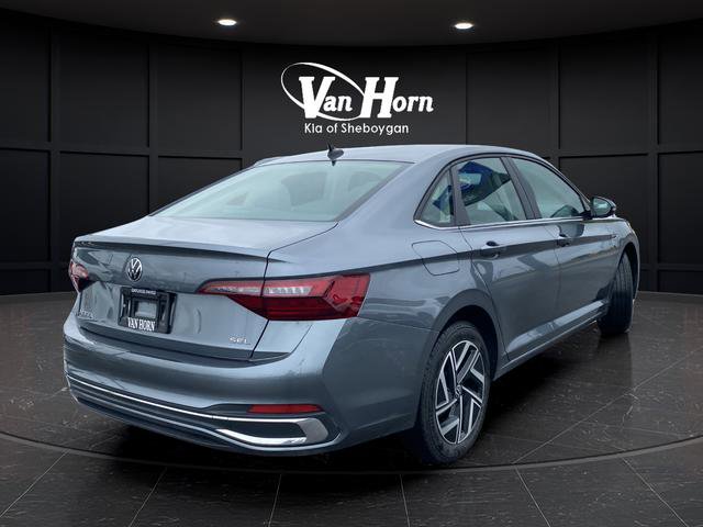 Used 2024 Volkswagen Jetta SEL FWD image 3