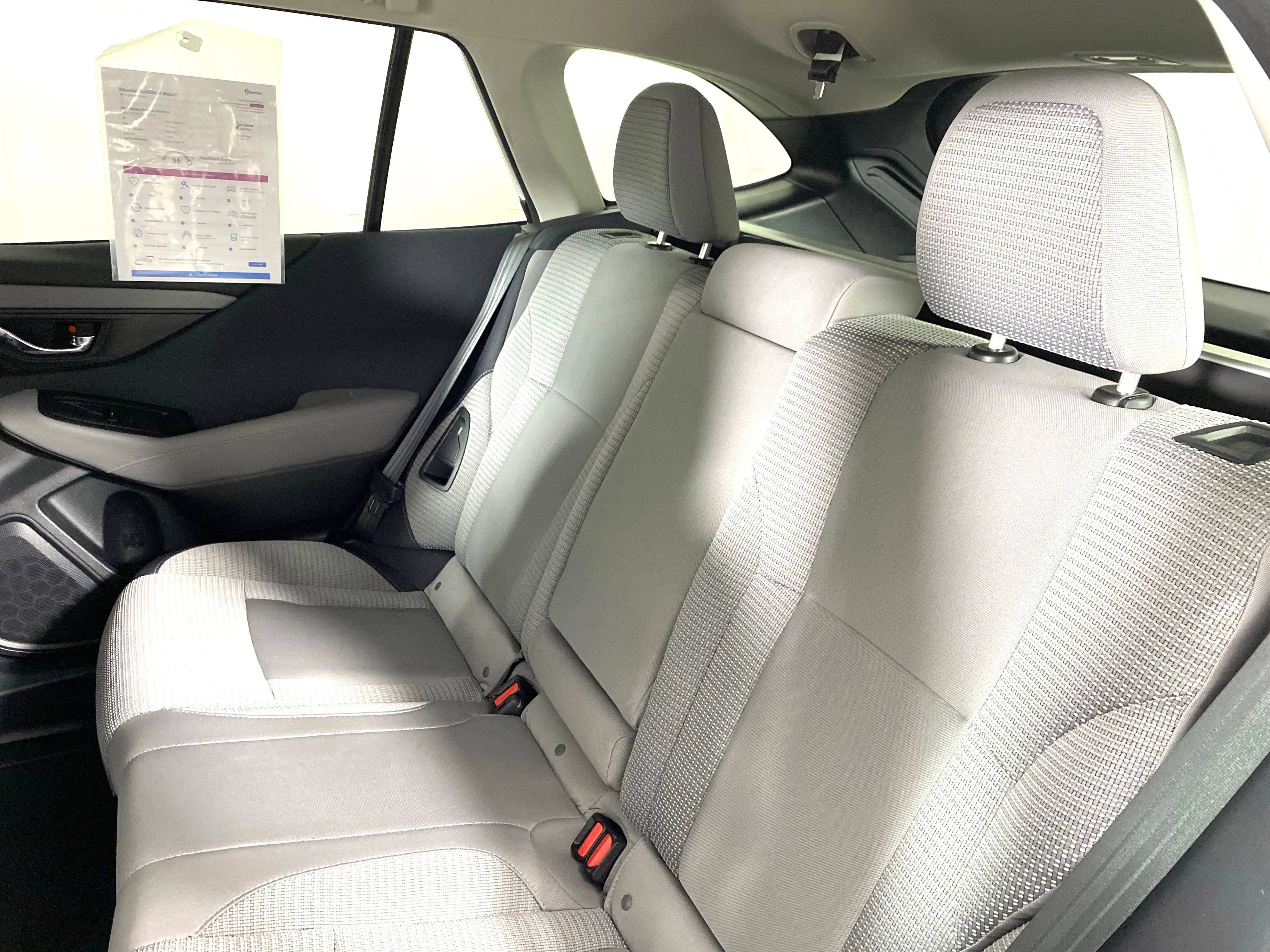 Used 2024 Subaru Outback Premium image 30