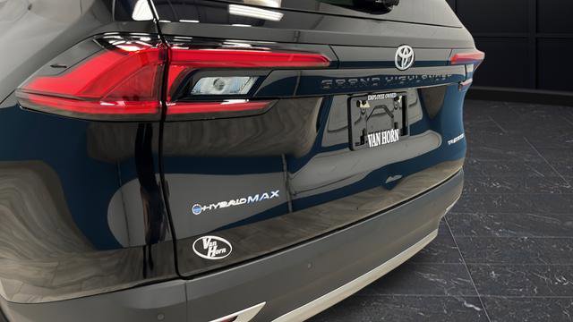 Used 2024 Toyota Grand Highlander AWD Hybrid image 41