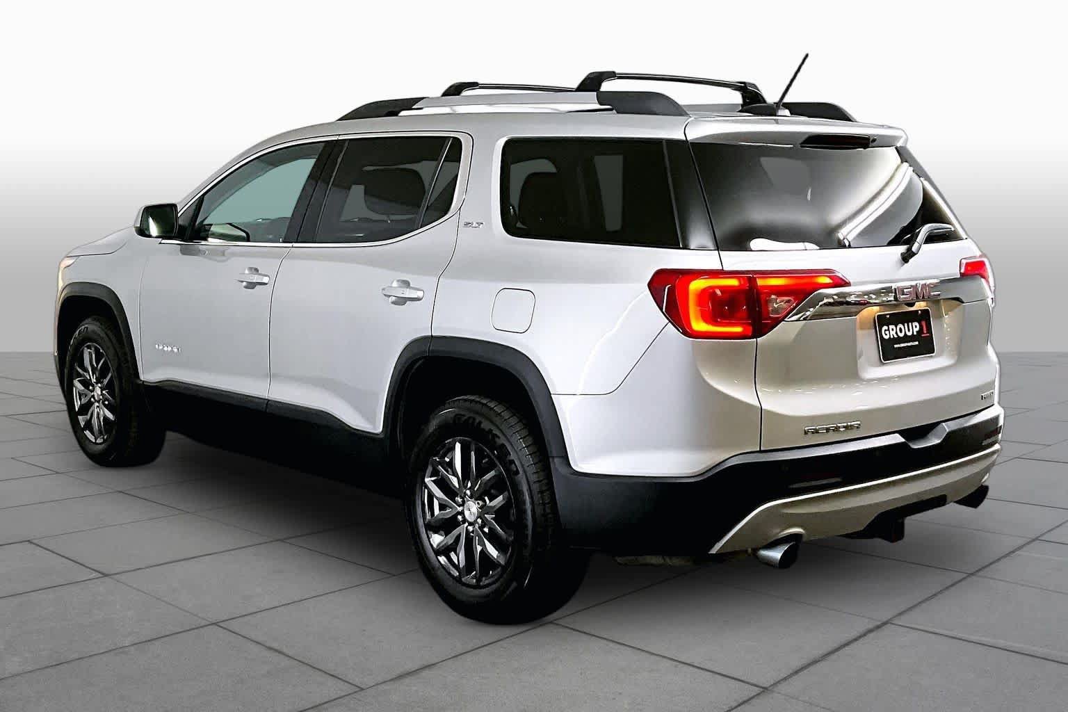 Used 2017 GMC Acadia SLT AWD/4WD image 12