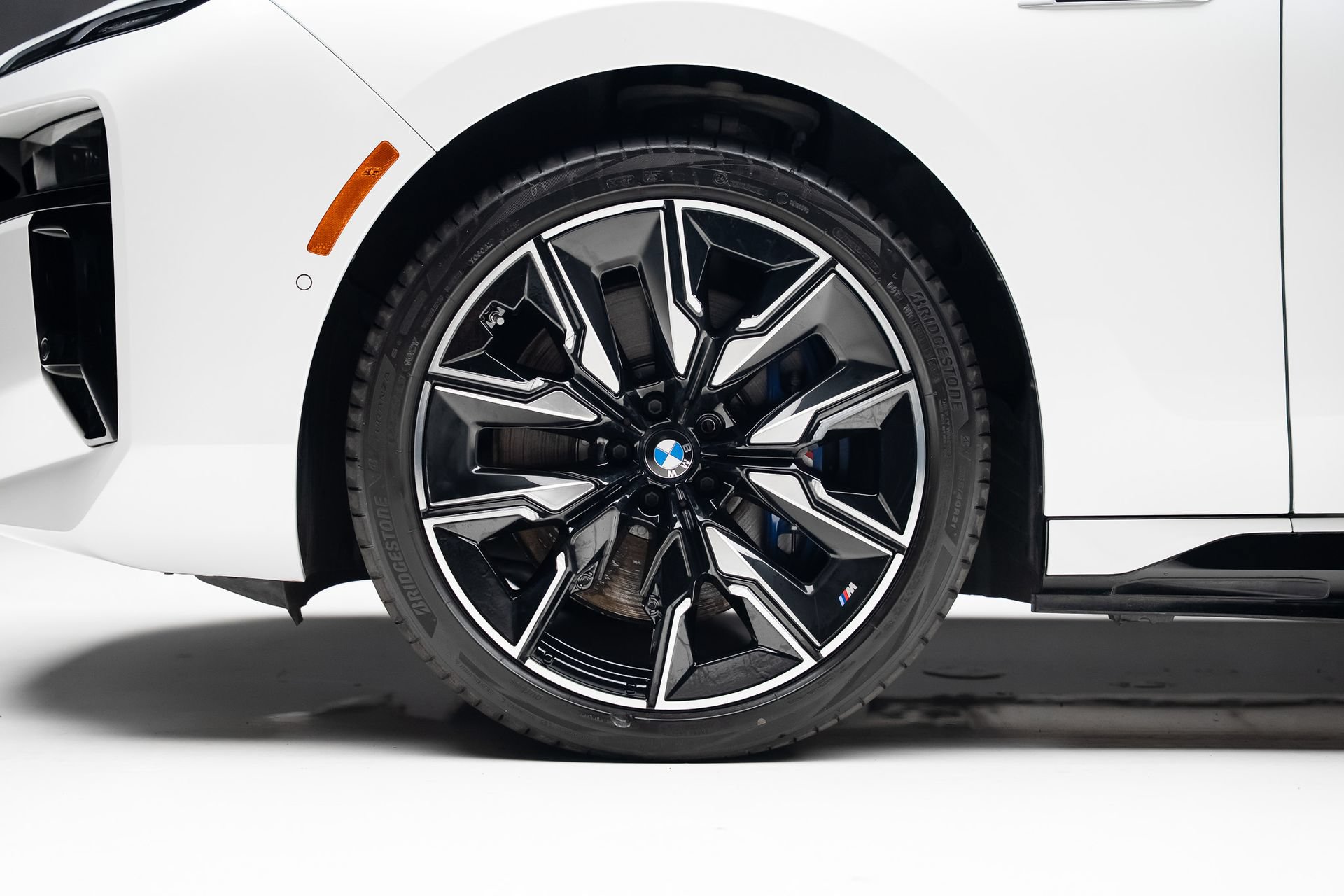 Used 2024 BMW i7 M70 AWD/4WD image 20