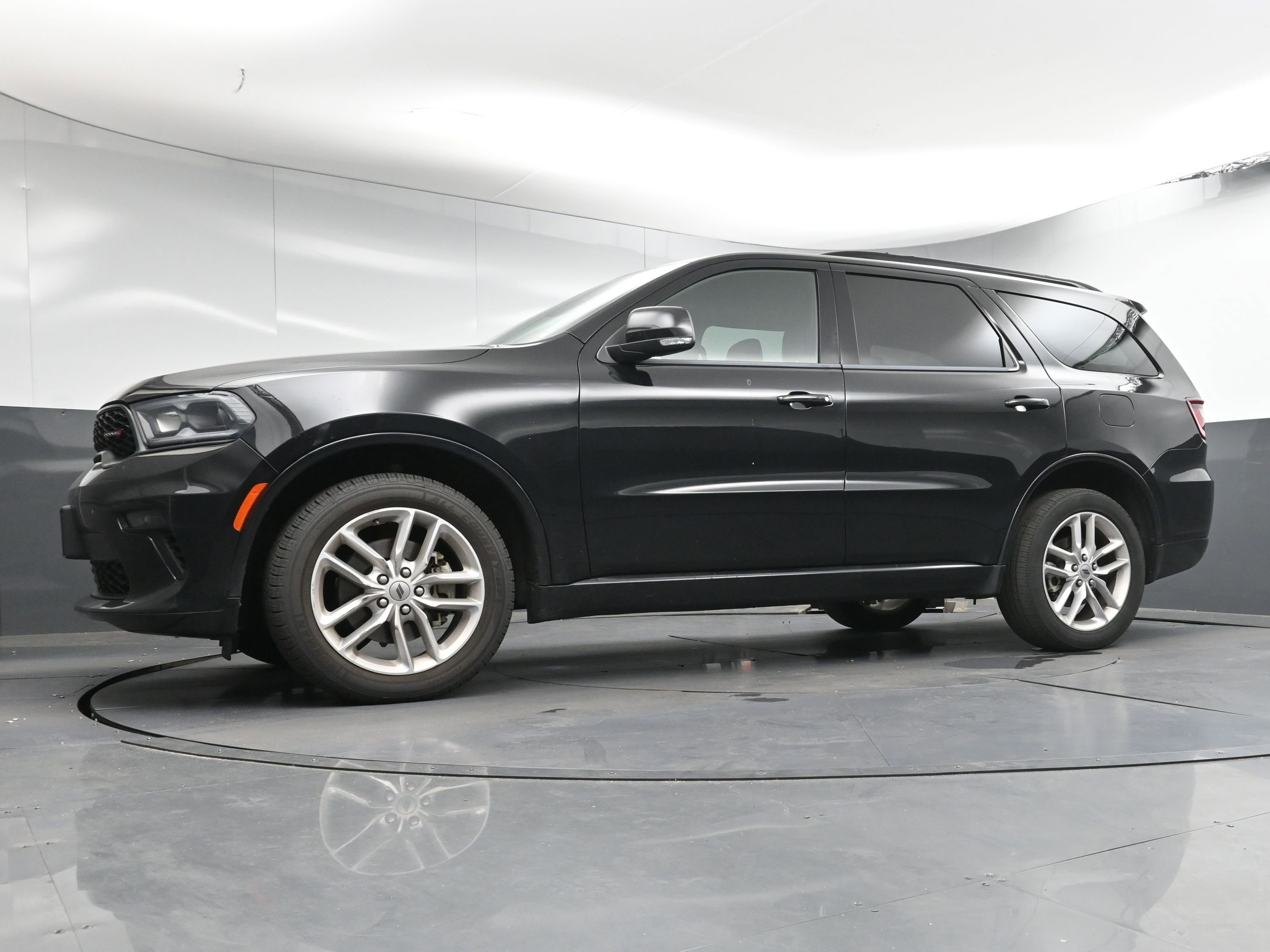 Used 2023 Dodge Durango GT image 23