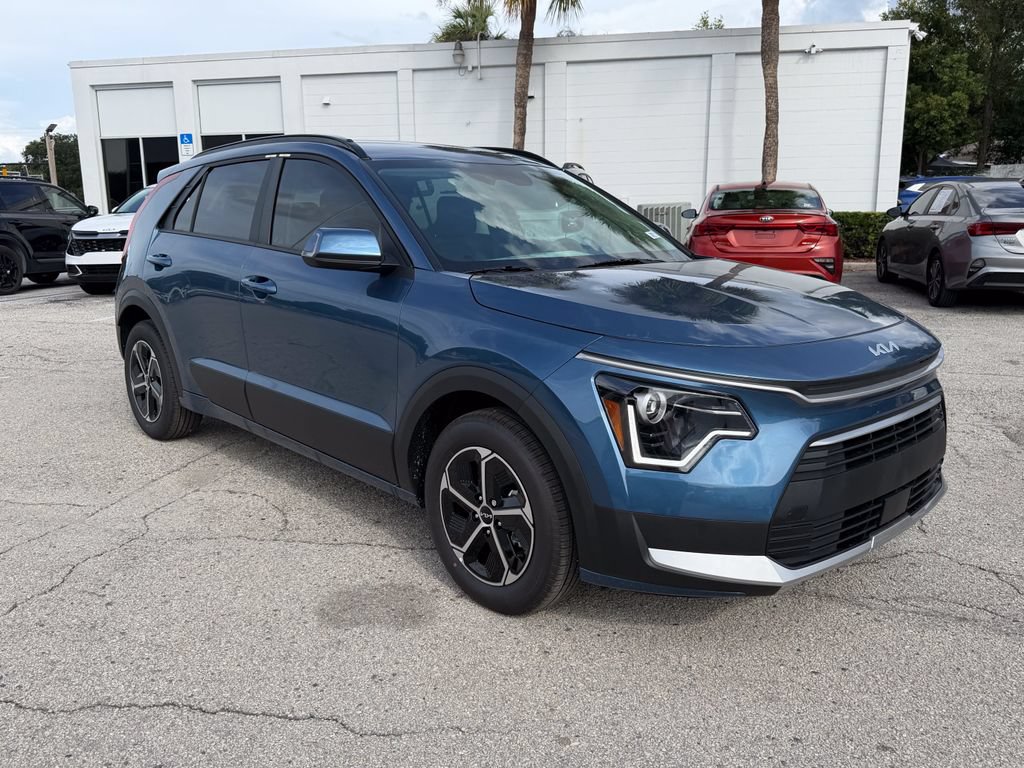 New 2026 Kia Niro EX FWD image 2